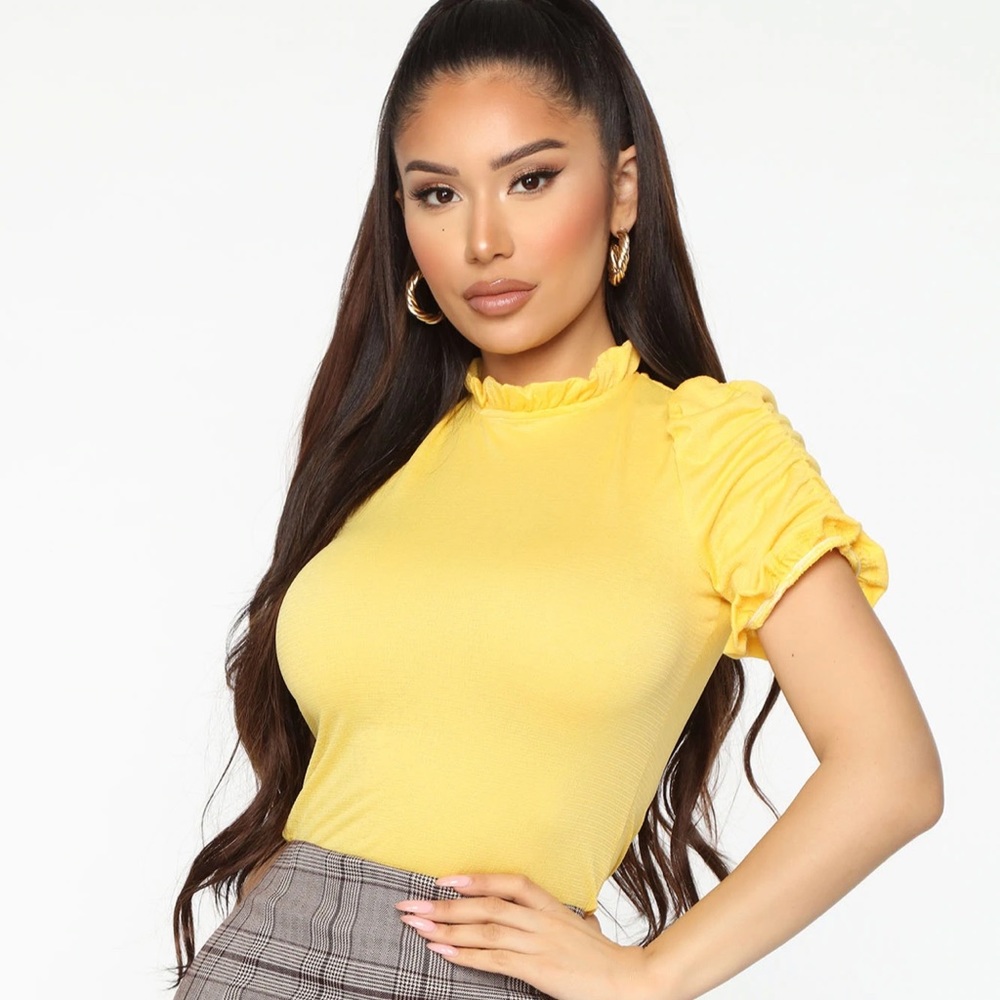 Hampton Stay Top- Yellow